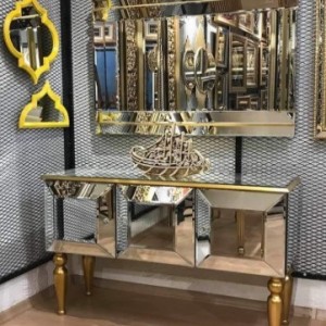 Стол-консоль для гостиной с зеркалом мод. STİL-1077 ÜÇ KAPAKLI AYNALI DRESUAR (Турция)